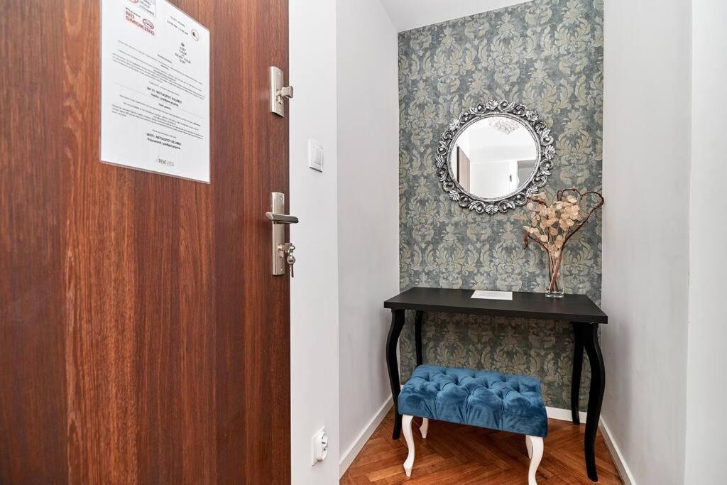 Komfort W Sercu Miasta Vratislav Exteriér fotografie